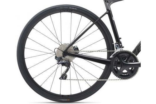 Rower szosowy Giant Defy Advanced 1 2021