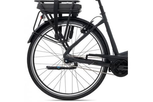 Rower elektryczny miejski Giant Entour E+ 1  LDS 2021