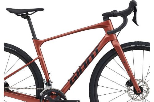 Rower gravel Giant Revolt Advanced 3 w 100% gotowy - karbon