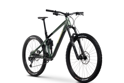 Ghost Riot AM AL 2025 – widok boczny, kolor emerald trail/black