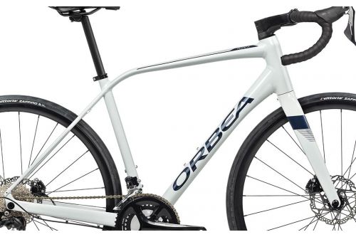 Rower szosowy Orbea Avant H30 105 HYDRAULIC w 100% gotowy + Gratis