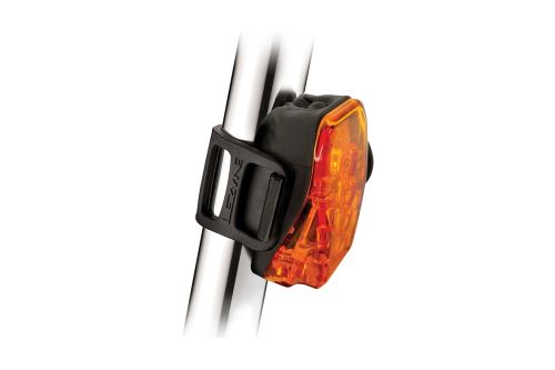 Lampka rowerowa tylna Lezyne Laser Drive 250lm - kreski na drodze