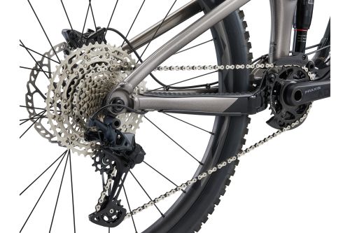 rower-górski-enduro-giant-reign-2-2023-4